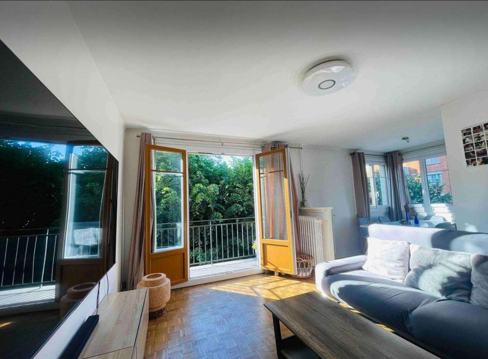 Modern 2 Bedroom Apartment Near Paris Metro, Giant Flat Screen Tv 85 Inches, Balcony, Free Parking Ivry-sur-Seine Exterior foto
