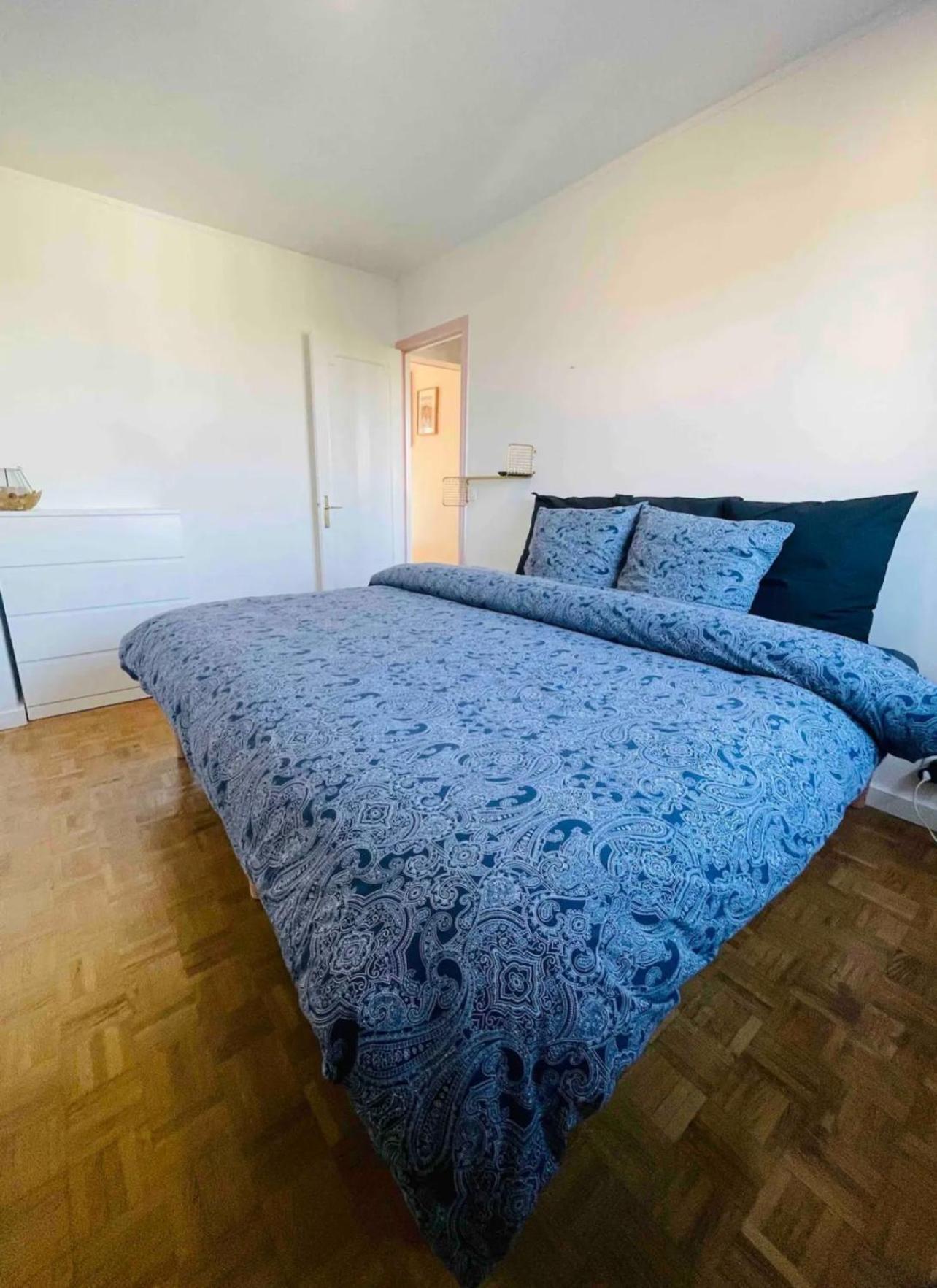 Modern 2 Bedroom Apartment Near Paris Metro, Giant Flat Screen Tv 85 Inches, Balcony, Free Parking Ivry-sur-Seine Exterior foto