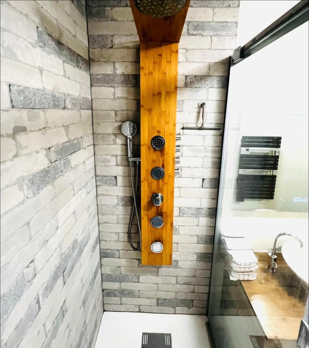 Modern 2 Bedroom Apartment Near Paris Metro, Giant Flat Screen Tv 85 Inches, Balcony, Free Parking Ivry-sur-Seine Exterior foto