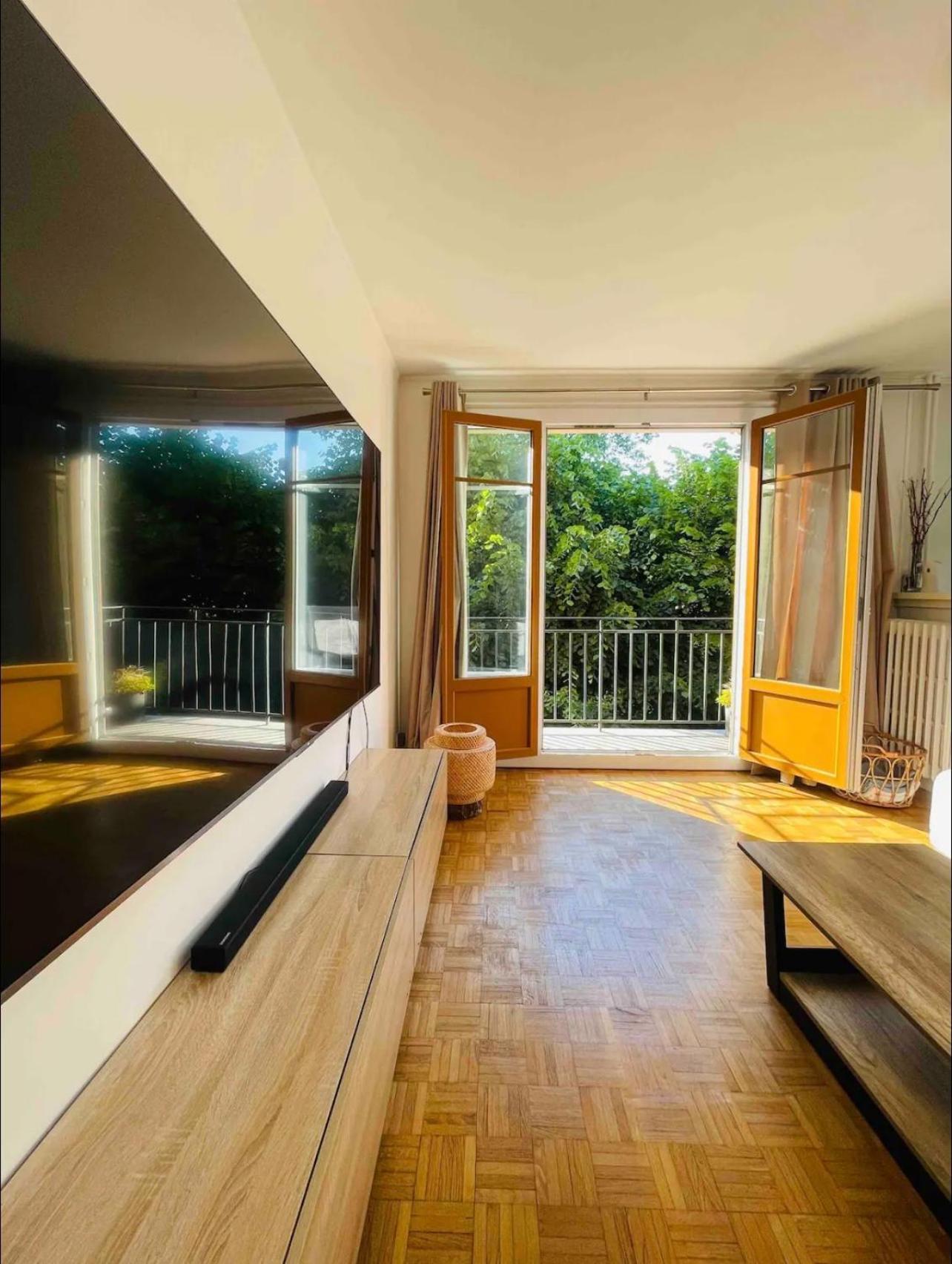 Modern 2 Bedroom Apartment Near Paris Metro, Giant Flat Screen Tv 85 Inches, Balcony, Free Parking Ivry-sur-Seine Exterior foto